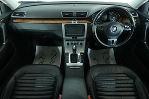 Универсал Volkswagen Passat 2012 года, 1229000 рублей, Омск