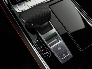 Седан Audi A8 2017 года, 5249999 рублей, Москва