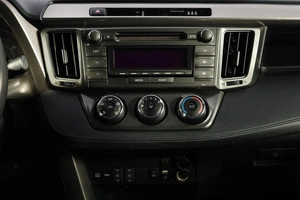 Внедорожник Toyota RAV4 2014 года, 2049000 рублей, Новосибирск
