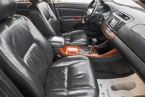 Седан Toyota Camry 2003 года, 949000 рублей, Барнаул