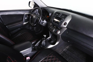 Внедорожник Toyota RAV4 2012 года, 949000 рублей, Пермь