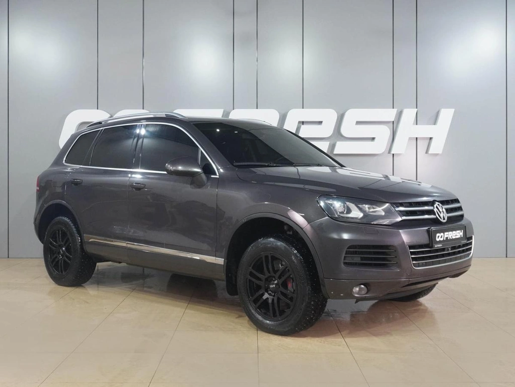 Внедорожник Volkswagen Touareg 2011 года, 1919000 рублей, Воронеж