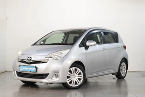 Хетчбэк Toyota Ractis 2013 года, 889000 рублей, Челябинск