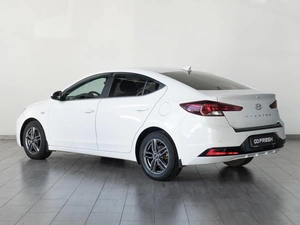 Седан Hyundai Elantra 2020 года, 1599000 рублей, Саратов