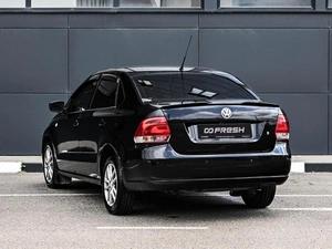 Седан Volkswagen Polo 2012 года, 799000 рублей, Кирилловка