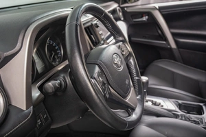 Внедорожник Toyota RAV4 2019 года, 2499000 рублей, Томск