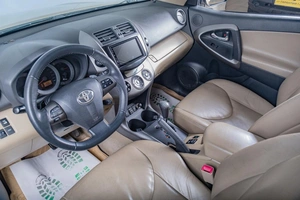 Внедорожник Toyota RAV4 2010 года, 1629000 рублей, Томск