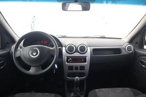 Седан Renault Logan 2014 года, 845000 рублей, Орёл
