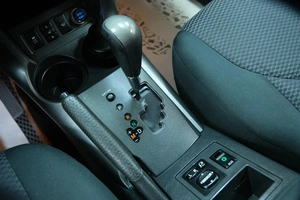 Внедорожник Toyota RAV4 2010 года, 1499000 рублей, Омск