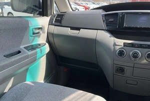 Минивэн Toyota Voxy 2001 года, 860000 рублей, Солонцы