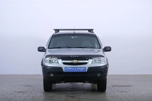 Внедорожник Chevrolet Niva 2011 года, 499000 рублей, Омск