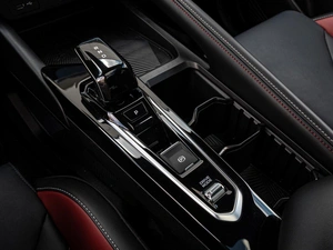 Внедорожник Geely Coolray 2023 года, 2238000 рублей, Краснодар