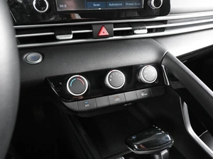 Седан Hyundai Elantra 2023 года, 2089000 рублей, Ростов-на-Дону
