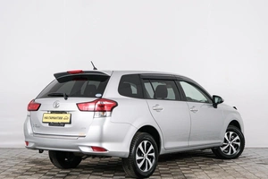 Универсал Toyota Corolla Fielder 2018 года, 1299000 рублей, Красноярск