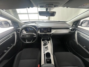 Внедорожник Geely Coolray 2023 года, 1895000 рублей, Смоленск