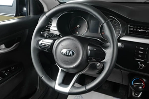 Седан Kia Rio 2017 года, 1099000 рублей, Тюмень