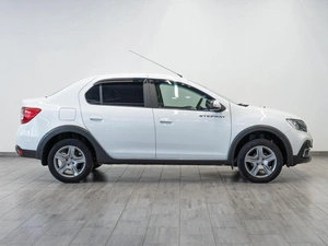 Седан Renault Logan Stepway 2021 года, 1424000 рублей, Саратов