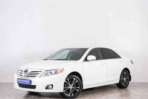 Седан Toyota Camry 2011 года, 1299000 рублей, Красноярск