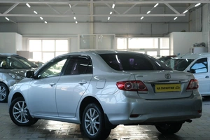 Седан Toyota Corolla 2011 года, 1239000 рублей, Омск