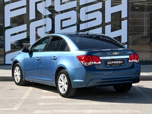 Седан Chevrolet Cruze 2013 года, 880000 рублей, Волгоград