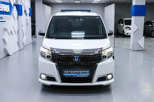 Минивэн Toyota Esquire 2016 года, 2033000 рублей, Солонцы