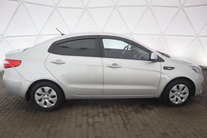 Седан Kia Rio 2013 года, 895000 рублей, Орёл