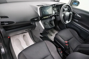 Минивэн Toyota Wish 2016 года, 1639000 рублей, Красноярск