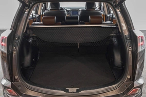 Внедорожник Toyota RAV4 2018 года, 2639000 рублей, Барнаул