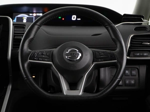 Минивэн Nissan Serena 2018 года, 2189050 рублей, Москва