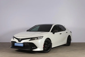 Седан Toyota Camry 2019 года, 2599000 рублей, Новосибирск