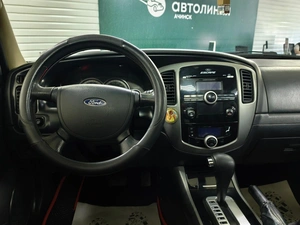 Внедорожник Ford Escape 2008 года, 930000 рублей, Ачинск