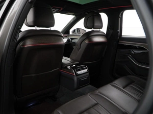 Седан Audi A8 2017 года, 5249999 рублей, Москва