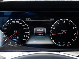Седан Mercedes-benz E-класс 2017 года, 2730000 рублей, Краснодар