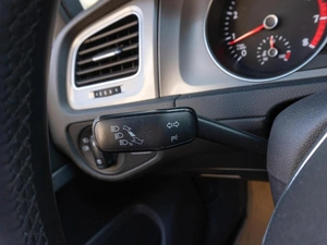 Хетчбэк Volkswagen Golf 2013 года, 879000 рублей, Саратов