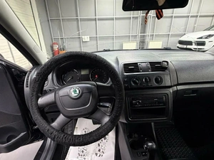 Хетчбэк Skoda Fabia 2012 года, 647000 рублей, Красноярск