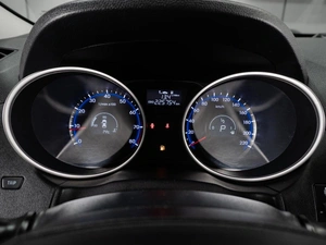 Внедорожник Hyundai ix35 2010 года, 899000 рублей, Тюмень