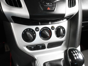 Хетчбэк Ford Focus 2012 года, 849000 рублей, Воронеж