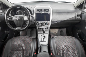 Седан Toyota Corolla 2012 года, 1199000 рублей, Барнаул