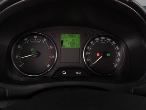 Хетчбэк Skoda Fabia 2011 года, 749000 рублей, Воронеж