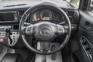 Минивэн Toyota Wish 2003 года, 599000 рублей, Барнаул