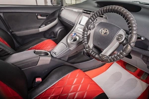 Лифтбек Toyota Prius 2013 года, 1249000 рублей, Томск