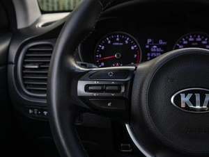 Седан Kia Rio 2020 года, 1215000 рублей, Большой Сочи