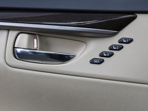 Седан Lexus ES 2014 года, 1990000 рублей, Омск