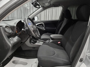 Внедорожник Toyota RAV4 2009 года, 1050000 рублей, Красноярск
