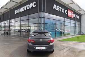 Седан Opel Astra 2012 года, 950000 рублей, Мирное