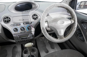 Седан Toyota Platz 2000 года, 349000 рублей, Барнаул