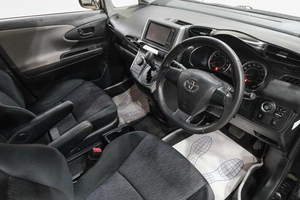 Минивэн Toyota Wish 2012 года, 1379000 рублей, Новокузнецк