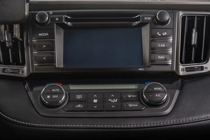Внедорожник Toyota RAV4 2015 года, 2299000 рублей, Томск