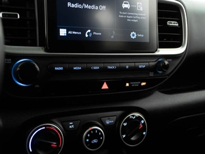 Внедорожник Hyundai Venue 2021 года, 1977077 рублей, Москва