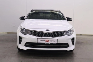 Седан Kia Optima 2018 года, 2080000 рублей, Брянск